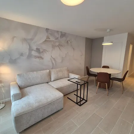 Goya - Ii - 50m Od Mora, Parking, Balkon S Pogledom Apartmán