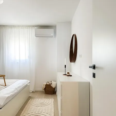 Goya - Ii - 50m Od Mora, Parking, Balkon S Pogledom
