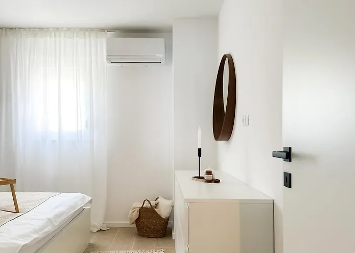 Goya - Ii - 50m Od Mora, Parking, Balkon S Pogledom